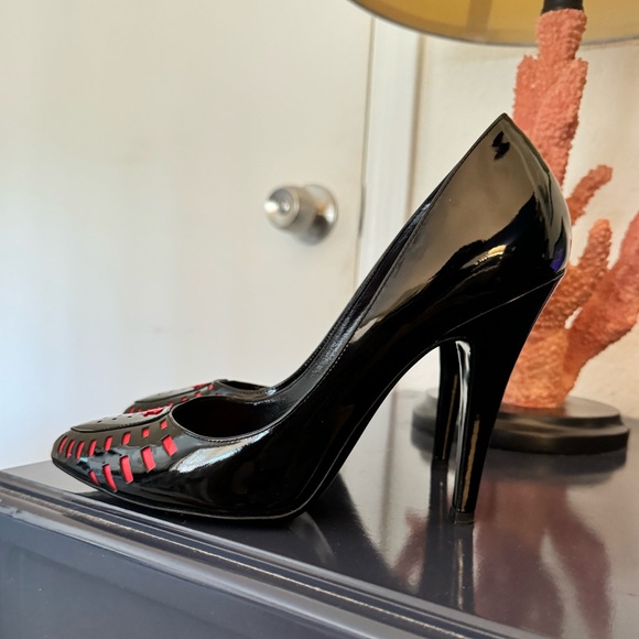CHANEL PATENT LEATHER HEELS shoes (seen in lady gaga music video) - Picture 16 of 16